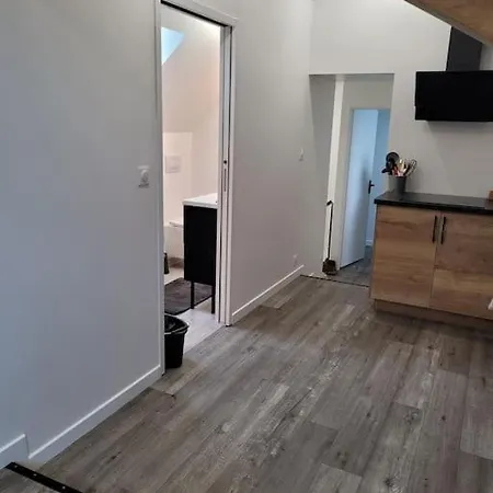 Proche Circuit Lägenhet Changé