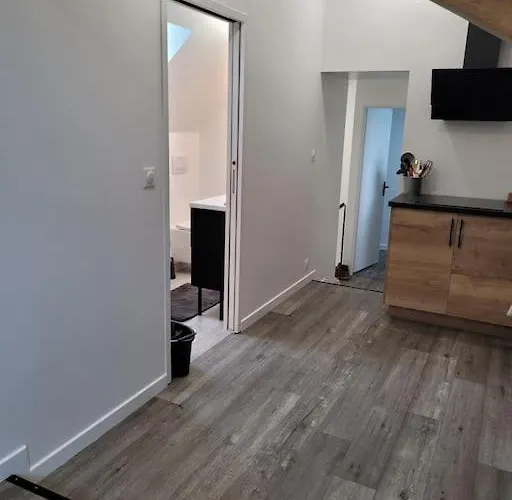 Proche Circuit アパート Changé